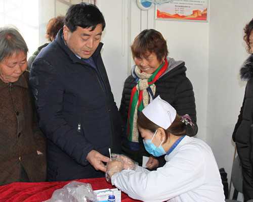 南宁55岁做三代试管费用明细解析，不同医院差距解析